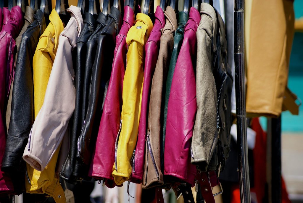 Zakup kurtek w hurcie - idealne rozwiązanie dla Twojego sklepu odzieżowego!