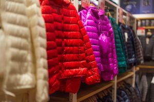 Zakup kurtek hurtowo – idealne rozwiązanie dla sklepów odzieżowych